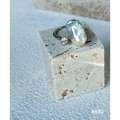 Baroque Pearl Ring in Silver-Blue