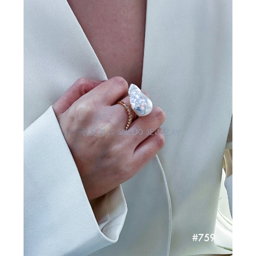 The "One-of-a-Kind" Gift: Baroque Pearl Gold Rings for the Party Season