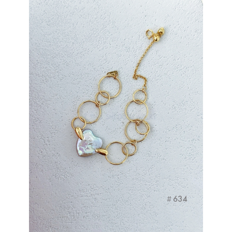 The "Geo-Heart" Textured Link Bracelet | Artisan Hammered Finish